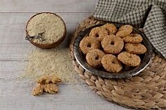 Susamlı Halka Kahke